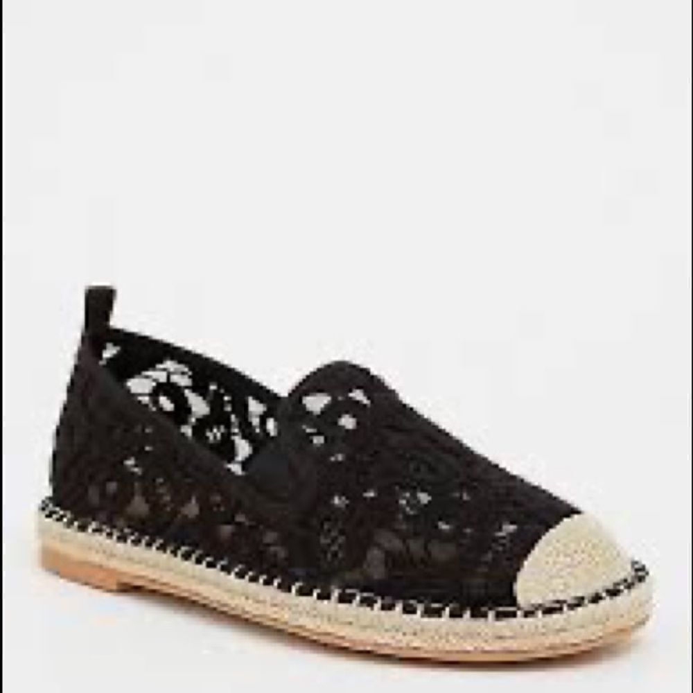 Torrid Black Lace Espadrille Flat 11.5W slip on Wide